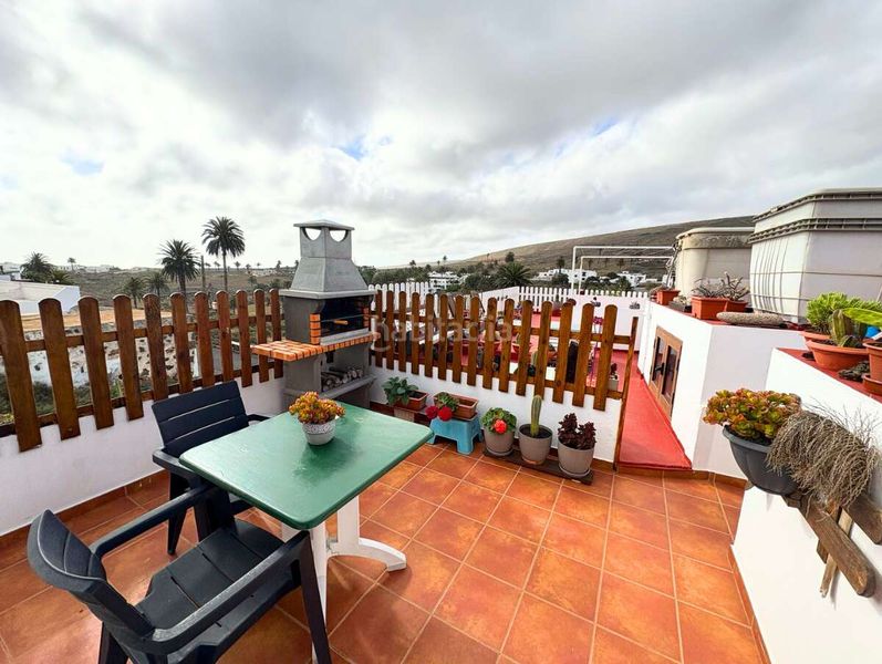 Foto f796d4b4-8956-4ba7-81ab-14dd865c3cac. Casa a Haría pueblo Haría