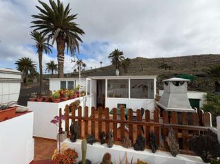Casa  Vista de la vega. Casa reformada con encanto en el pintoresco pueblo de hara, lan