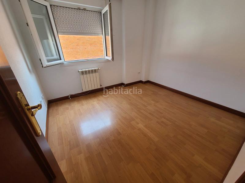 Foto 17c77e8e-299e-42a4-b7b6-e371b8c09e50. Alquiler piso en Vadillos Valladolid