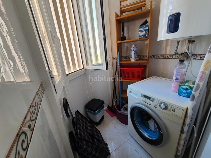 Foto 6a228693-7805-4b42-8289-eb93574bb439. Pis amb calefacció piscina a Playa Levante Benidorm