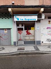 Local Comercial a Calle de santa lucía 16. Atención emprededores se vende bar equipado y local