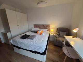 Miete Studiowohnung  Calle murcia. Se alquila habtación en piso compartido