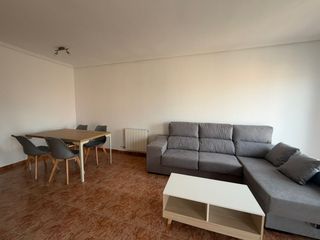 Rent Duplex  Calle principal