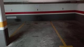Parking coche  Calle doctor moreno