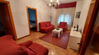 Miete Etagenwohnung  Calle san luis. Piso amueblado para estudiantes
