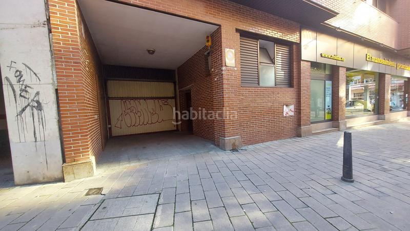 Foto c1b53ded-0e19-4e72-829c-76f1bc8cd138. Parking voiture dans Plaza de Toros Valladolid