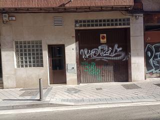 Local Comercial en Calle Núñez de Arce