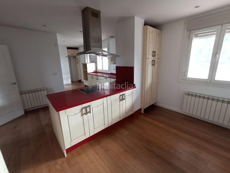 Foto 35320f4b-dd02-42b2-a670-6a81996b5345. Chalet avec parking piscine dans Simancas