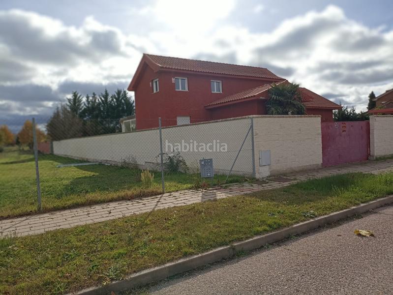 Foto 8d590c55-c2c8-44e2-9cdc-57b35093b72a. Chalet avec parking piscine dans Simancas