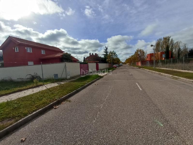 Foto f11916b9-158d-4096-aea6-165ab7213971. Chalet avec parking piscine dans Simancas