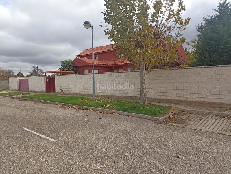 Foto f516e4dd-946b-4f8d-a658-3b557bb5e9a8. Chalet avec parking piscine dans Simancas