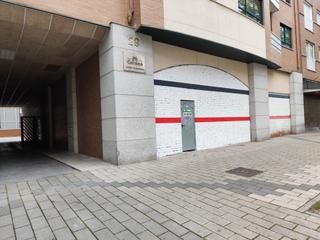 Local Comercial en Calle Juan García Hortelano