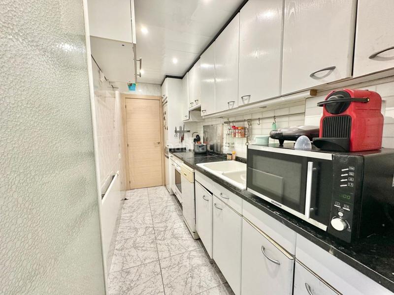 Foto fbfa1edc-8887-4567-a9d3-928638744a27. Appartement avec chauffage dans Centre Hospitalet de Llobregat (L´)