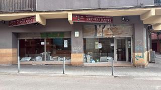 Lloguer Local Comercial a Centre. Amplio local comercial en el centro de hospitalet de llobregat