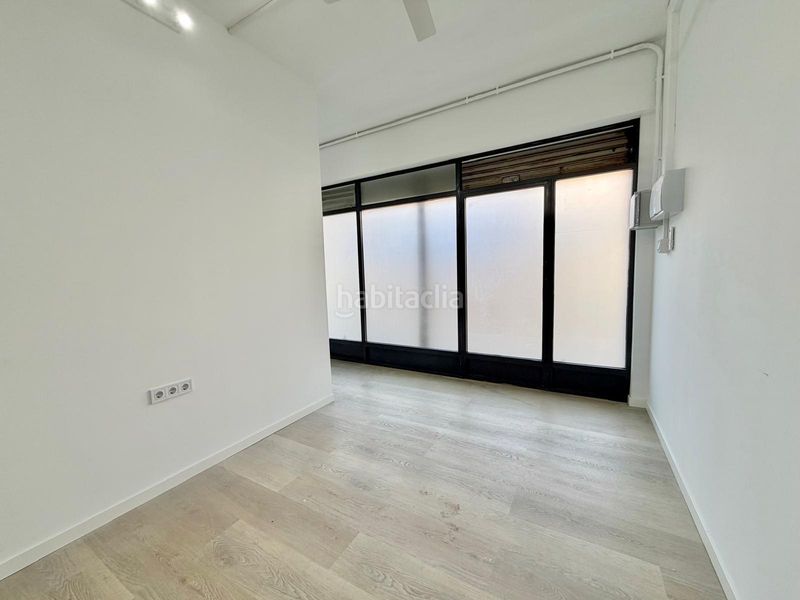 Foto 215190ae-6e26-4c3d-ac95-d1a7c9784b95. Loft a La Gavarra Cornellà de Llobregat