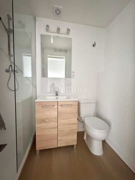 Foto 4d263aae-91db-47f3-a1d6-42f4797462f6. Loft a La Gavarra Cornellà de Llobregat