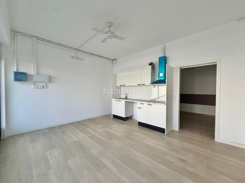 Foto 9254d7dd-8618-44c9-9539-e02fa1974bf1. Loft a La Gavarra Cornellà de Llobregat