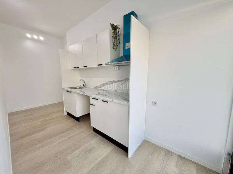 Foto e11cc6ec-2a99-4dc2-99f1-0b1eb0de526c. Loft a La Gavarra Cornellà de Llobregat