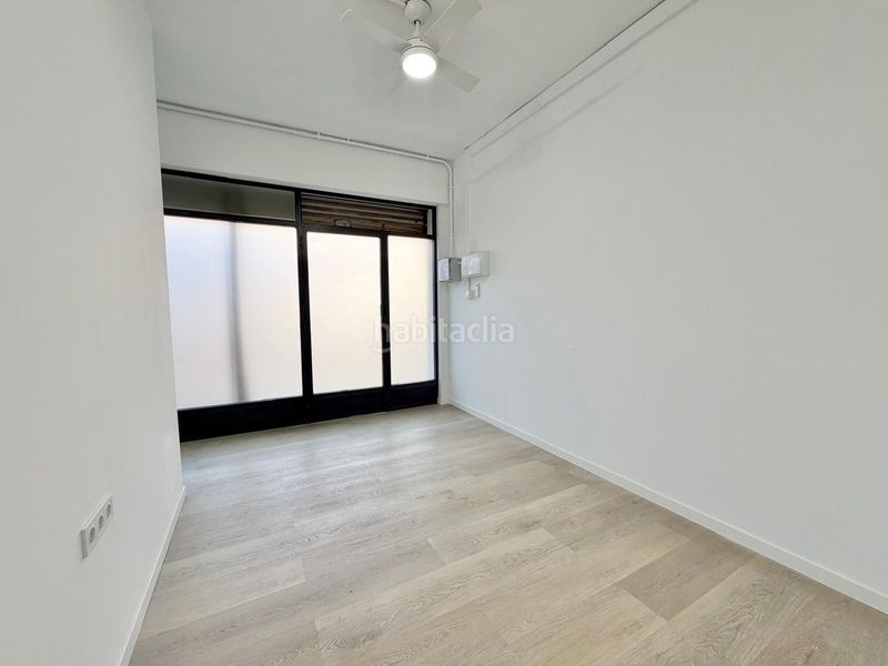 Foto efc5fe8a-5863-41e5-b3db-fe79065f8322. Loft a La Gavarra Cornellà de Llobregat