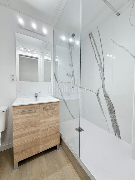 Foto f0eaf4ce-6c17-4512-bc8f-789f3a7ca75c. Loft a La Gavarra Cornellà de Llobregat