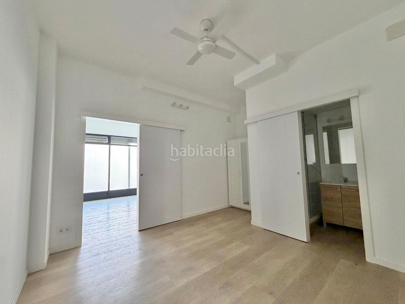 Foto f5072237-bf67-4f27-b4f1-8dc49447cb21. Loft a La Gavarra Cornellà de Llobregat