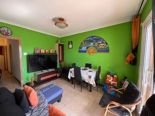Pis  Carrer de martorell. Luminoso piso de 4 habitaciones en la torrasa