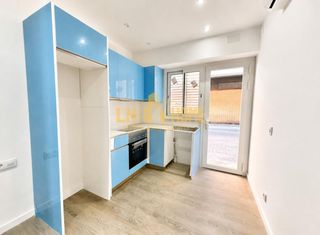 Loft  Carrer carrer andalusia. Encantador loft reformado en la bordeta, barcelona