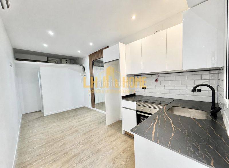 Foto 7016a0f6-a844-4eb5-9304-c34ec86bd4b2. Loft a La Bordeta Barcelona
