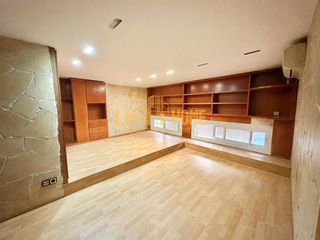 Studio  De francesc layret. Estudio en cornellà