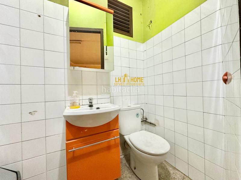 Foto c950bfb0-f55d-4f0c-b590-a694186ec4ab. Local comercial local com. en venta en Sant Josep, centro, 4 despachos. en Hospitalet de Llobregat (L´)