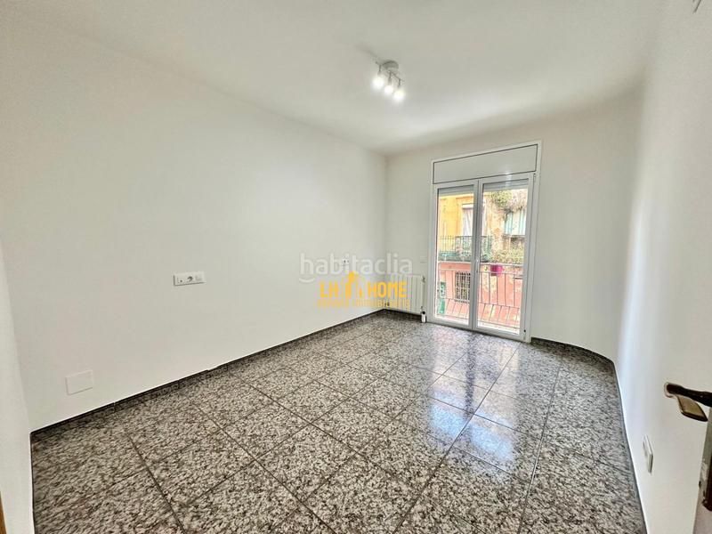 Foto 04f89f65-d4c9-4d76-acab-7f6e43f553fc. Piso  en venta en Sant Josep, centro, 4 dormitorios. en Hospitalet de Llobregat (L´)