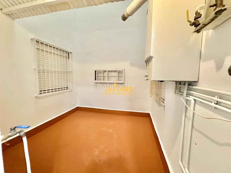 Foto 5f51b534-3f09-4508-8af7-e127ccdd08f6. Piso  en venta en Sant Josep, centro, 4 dormitorios. en Hospitalet de Llobregat (L´)