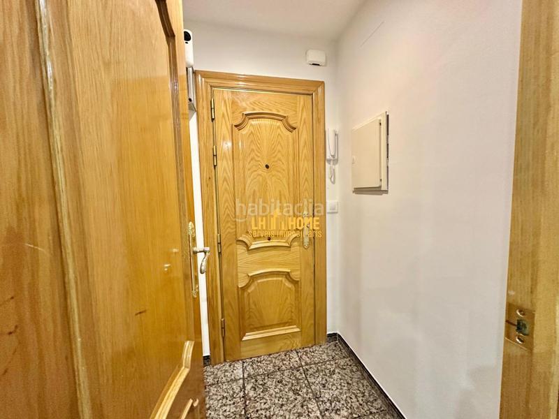 Foto 85b9e7e5-ccbf-474c-b51b-d2a6dffe91d0. Piso  en venta en Sant Josep, centro, 4 dormitorios. en Hospitalet de Llobregat (L´)