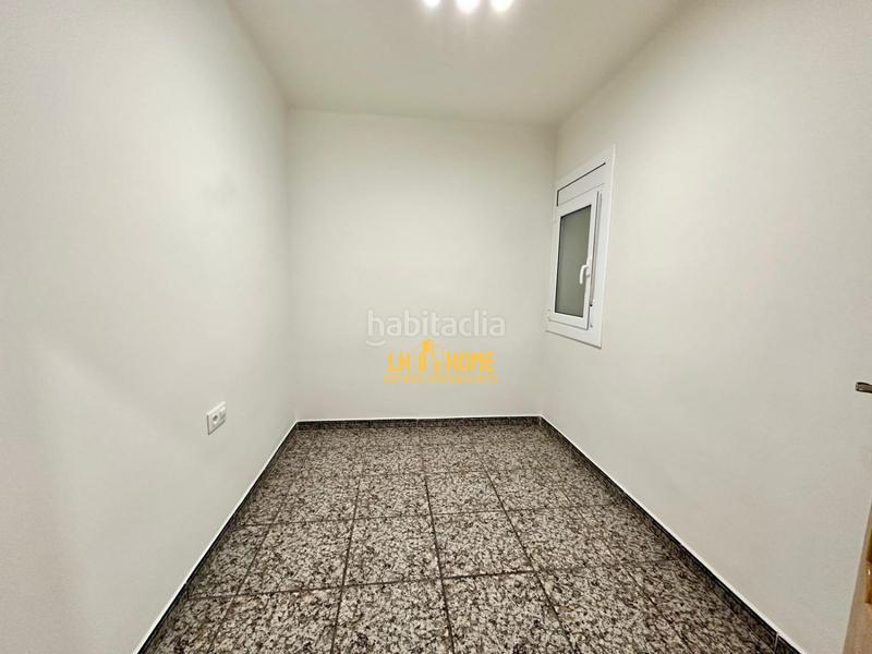 Foto 963dbd95-aa66-479a-a801-d95f50ae7586. Piso  en venta en Sant Josep, centro, 4 dormitorios. en Hospitalet de Llobregat (L´)