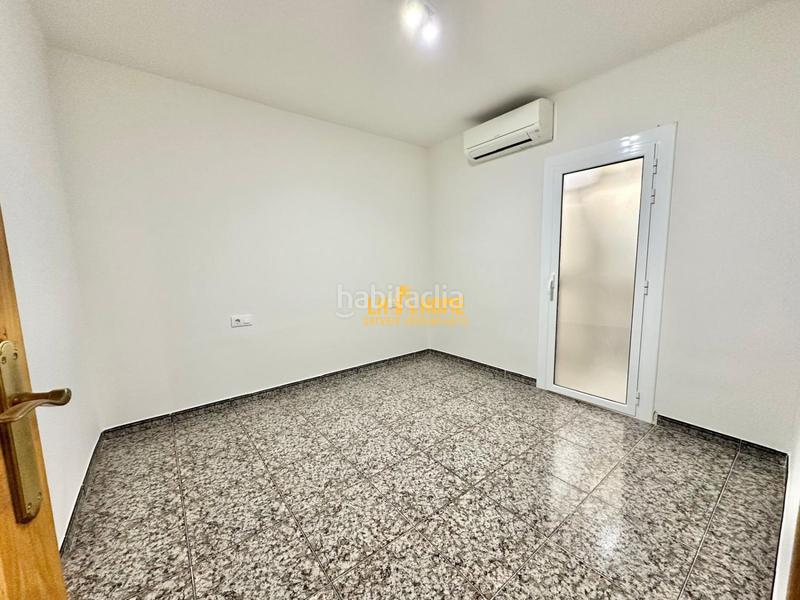 Foto cb0aac6c-1123-487e-940b-7c26a81e2560. Piso  en venta en Sant Josep, centro, 4 dormitorios. en Hospitalet de Llobregat (L´)