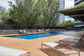 Etagenwohnung  Carrer llull. Piso con vista al mar