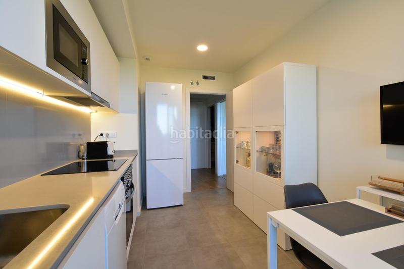 Foto c1d664ec-a476-4e0c-975c-47812c81419d. Piso vista al mar en La Catalana Sant Adrià de Besòs