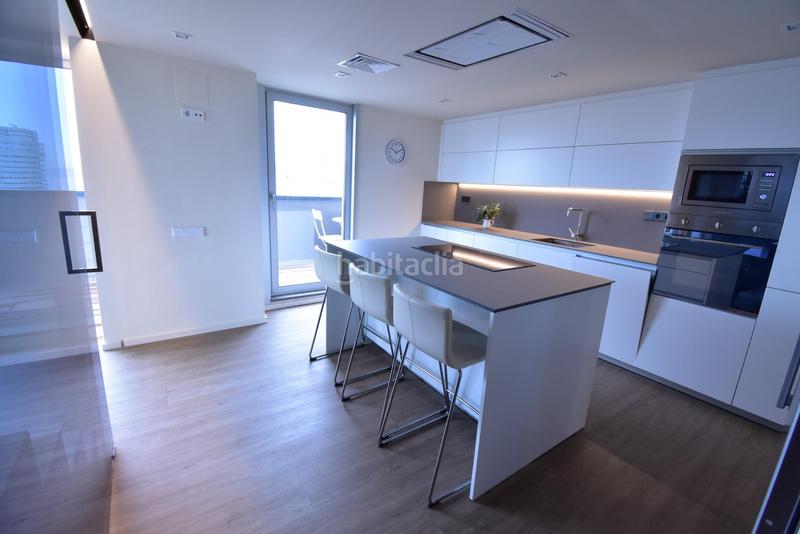 Foto ebb68ae8-ce49-4f8b-89b3-0a979d42207b. Location appartement avec chauffage piscine dans Diagonal Mar i el Front Marítim del Poblenou Barcelona