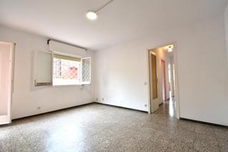 Appartement  Calle del congrés. Amplio y luminoso piso con balcón en horta