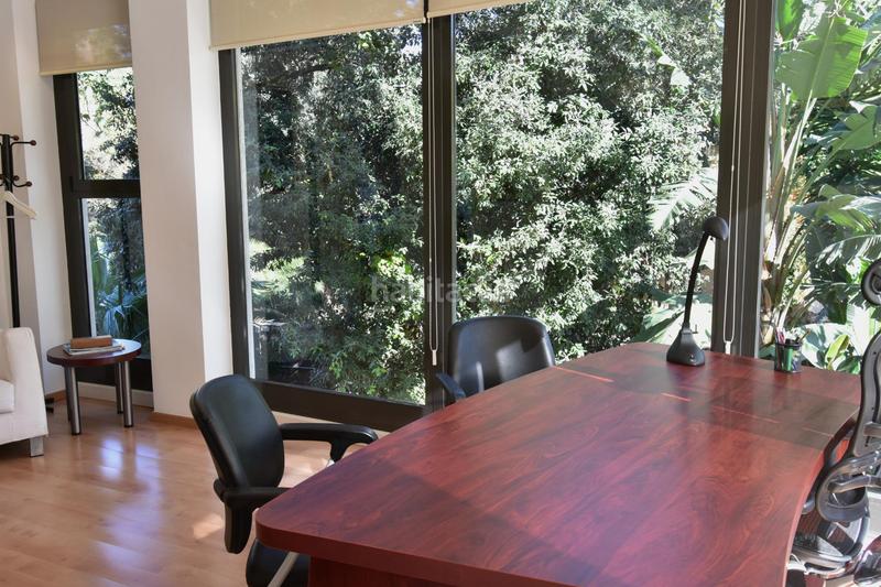 Foto 0133204b-8e4b-4c7e-baaa-28c09b0da62b. Alquiler oficina elegante oficina disponible en paseig taulat en Barcelona