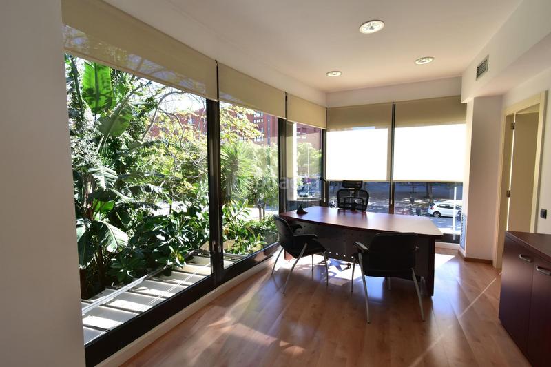 Foto 684d6ded-d057-4cf3-ae8d-a6a50d901b81. Rent office space with heating in Diagonal Mar i el Front Marítim del Poblenou Barcelona