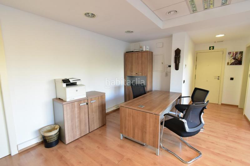 Foto 727a4991-fdfc-414d-8f6f-8227d63c69d1. Rent office space with heating in Diagonal Mar i el Front Marítim del Poblenou Barcelona