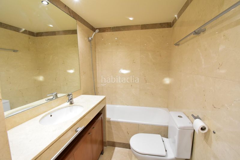 Foto 05fb55d9-bca7-482e-9993-602a38fcedd9. Pis amb aparcament piscina a Diagonal Mar i el Front Marítim del Poblenou Barcelona