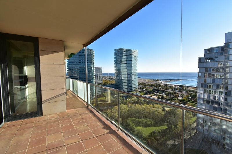 Foto 6a1d2ee2-4bd2-4708-9a17-6ecc44e4f287. Pis amb aparcament piscina a Diagonal Mar i el Front Marítim del Poblenou Barcelona