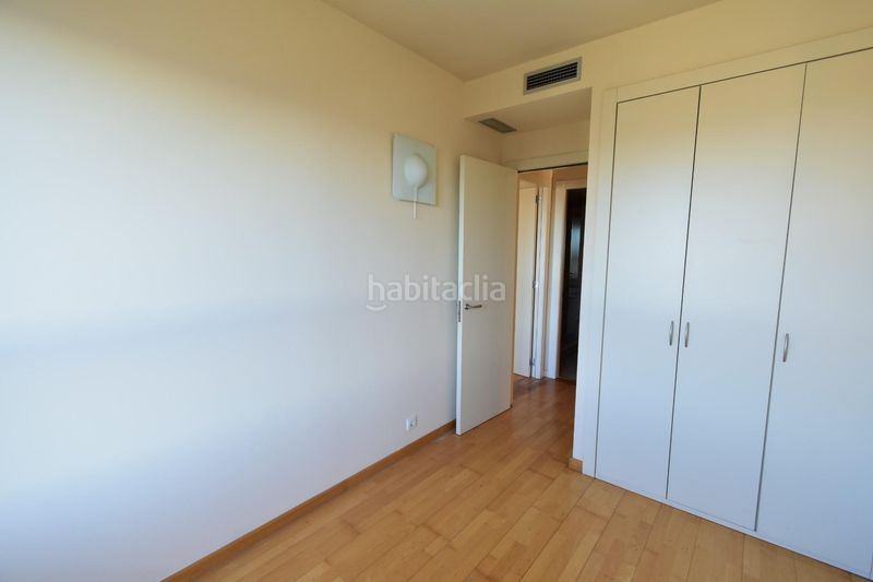 Foto 8ae61b0d-c1be-4c3b-a39e-1552c27f300a. Pis amb aparcament piscina a Diagonal Mar i el Front Marítim del Poblenou Barcelona