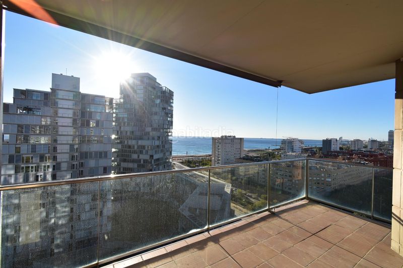 Foto 9ae0d090-2a96-4cb1-9262-5bebbed64c61. Pis amb aparcament piscina a Diagonal Mar i el Front Marítim del Poblenou Barcelona