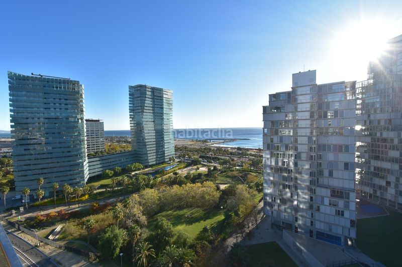 Foto b92f5ccf-c37b-4f2d-92f5-0d4a7c9ea9b4. Pis amb aparcament piscina a Diagonal Mar i el Front Marítim del Poblenou Barcelona