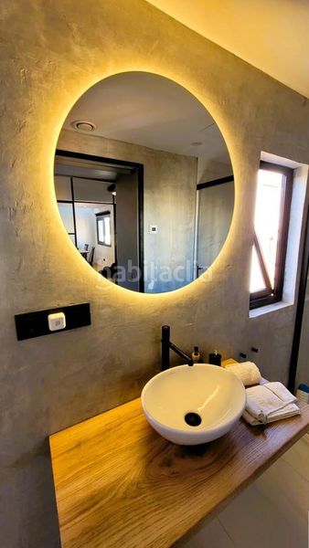 Foto 02a0add9-b4bc-427f-942e-e71d7da1099e. Àtic a Raval Barcelona