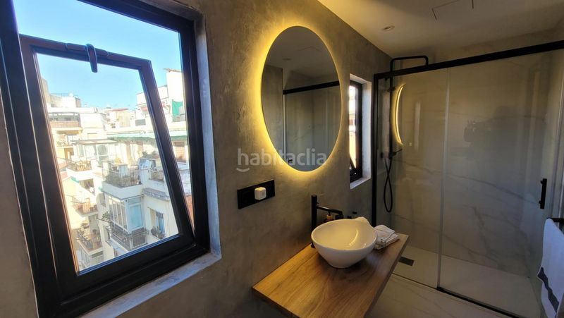 Foto 0b15d452-4d15-4b1e-9428-1554a9e91dc0. Àtic a Raval Barcelona