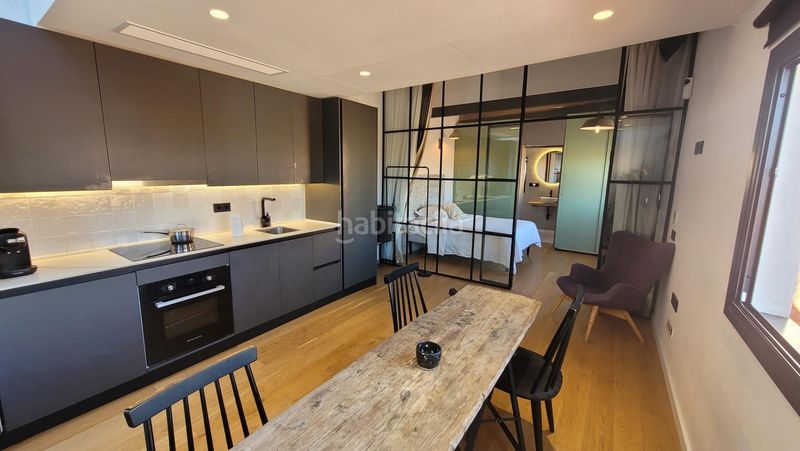 Foto 319f4f58-70df-4560-acbe-abd16e7cc0e4. Àtic a Raval Barcelona